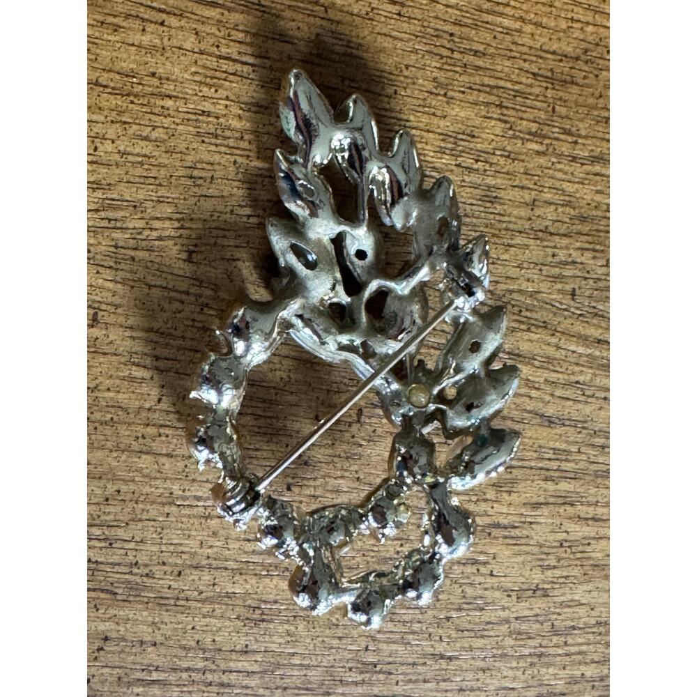 Vintage Faux Pearl Wreath Brooch Silver Tone Leaf Dangle Mid Century - Picture 2 of 6